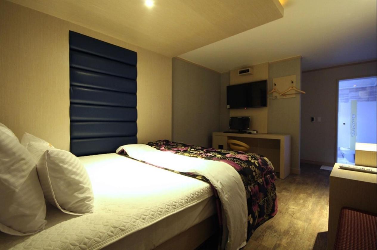 Hotel 9St Traveltel à Busan Extérieur photo